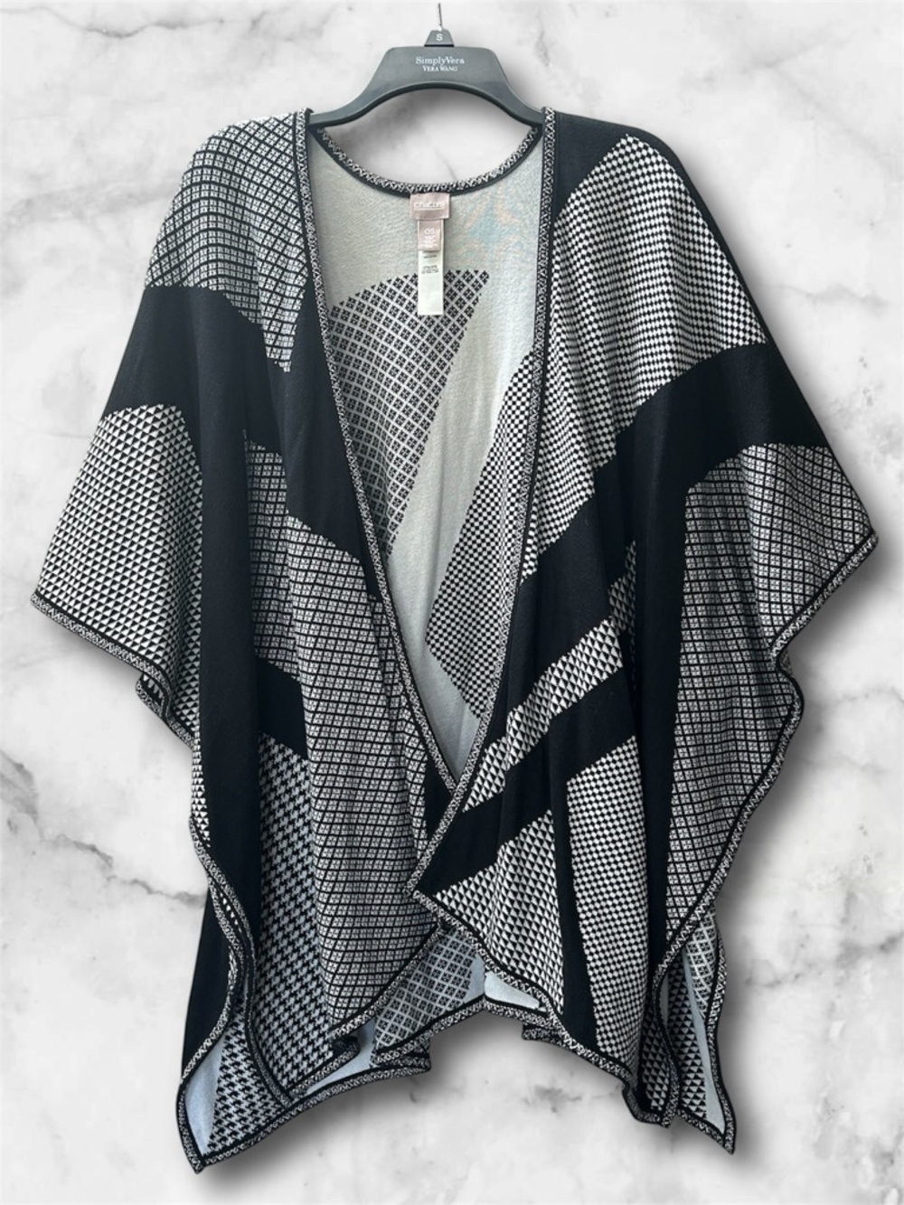 Chico’s Black White Open Front Poncho Cape Wrap Houndstooth Geometric One Size - Picture 2 of 9
